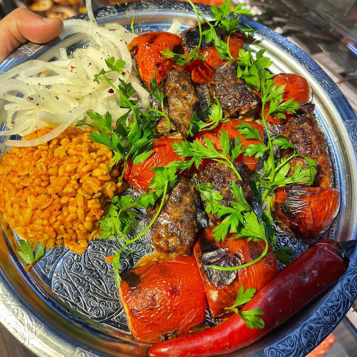 Domatesli Kebap